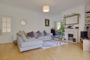 Lounge- click for photo gallery